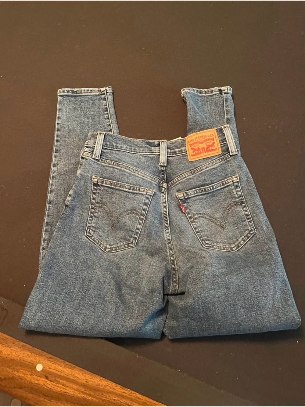 Levi High Waisted Mom Jeans